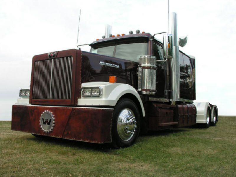 Picture of Leather Bound Western Star show truck at truck show